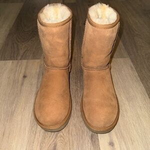 UGG Classic II Chestnut Boots
